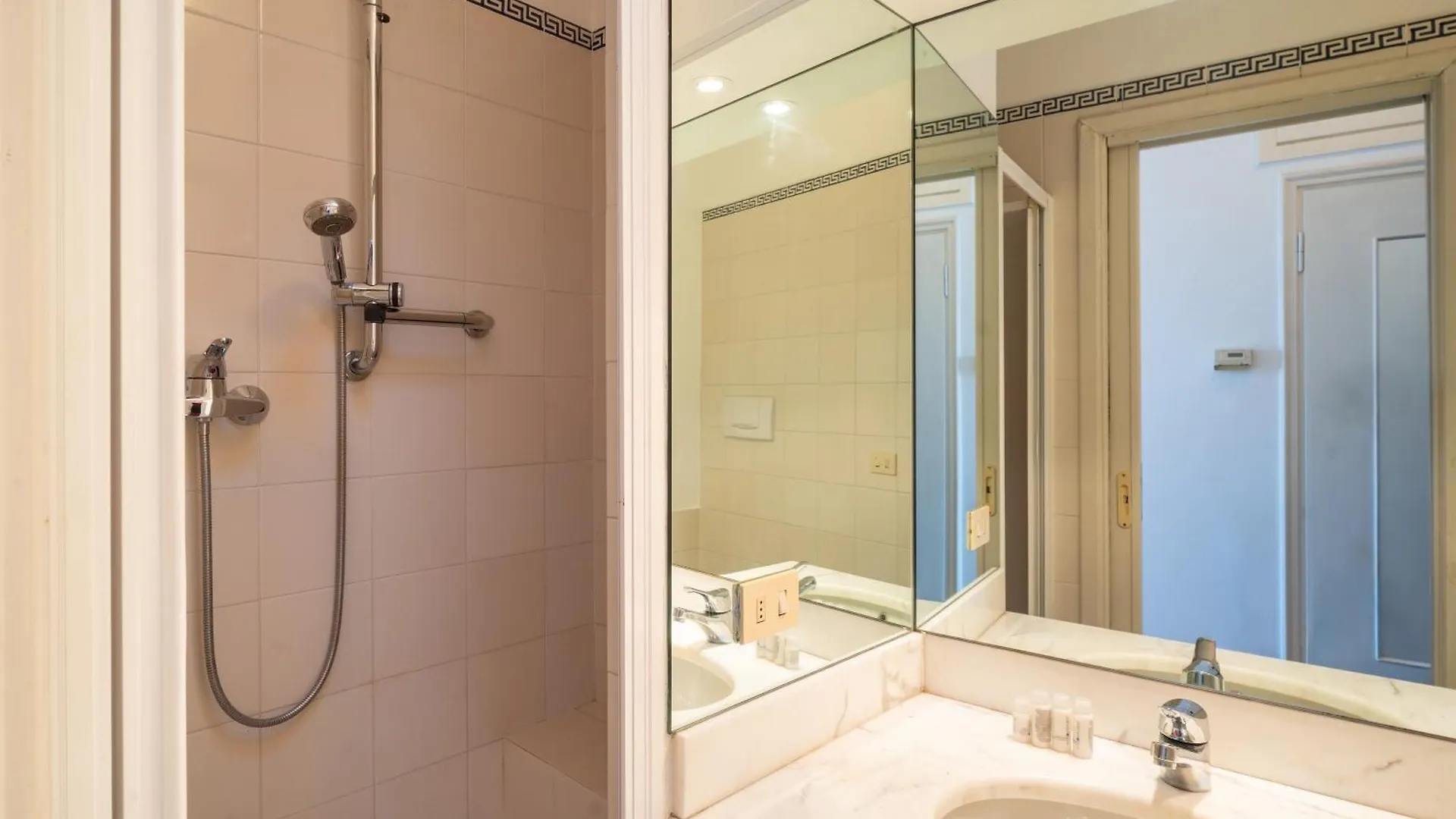 Il Veliero, Sea View Apartment Bordighera